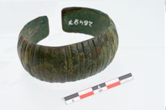 Foto von Bronzemelonenarmreif (NHMW-PRAE-026497)